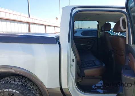 2017 Nissan Titan Platinum Reserve из США, поврежденный, VIN 1N6AA1E5XHN502635